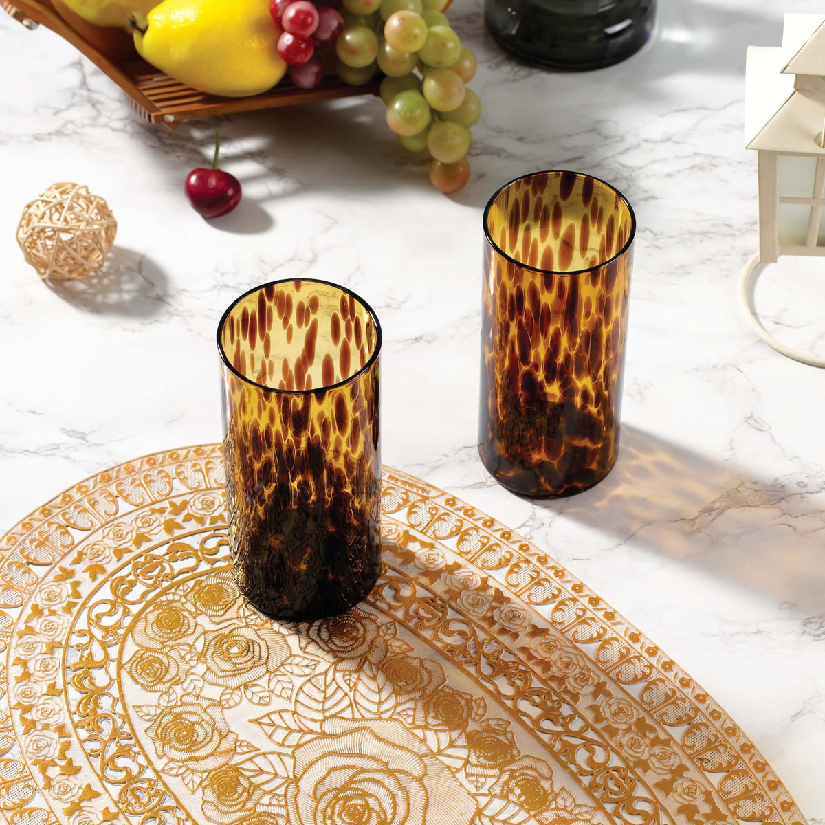 Joseph Sedgh Collection 14.54 oz capacity supports generous pours with a neat stackable design.