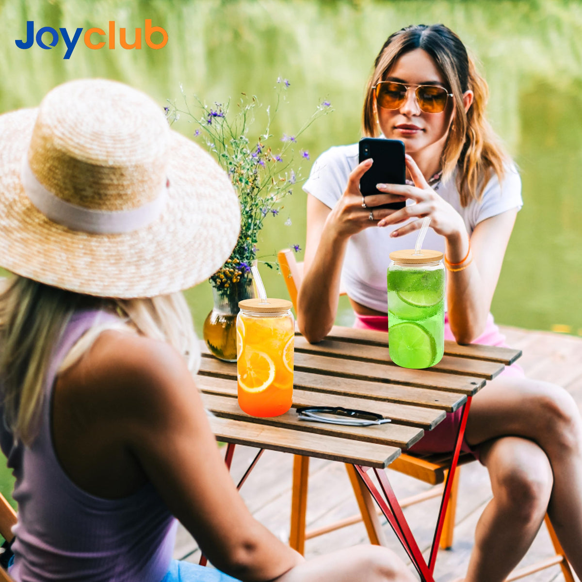Joyclub 16oz can-shaped glass perfect for layered lattes and cold drinks.
