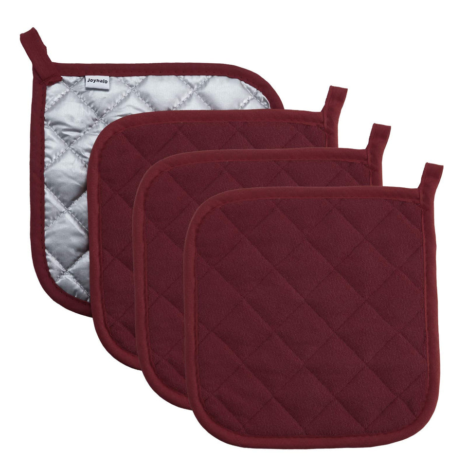 JoyHalo 4-pack pot holders closeup texture highlights quilted heat protection.