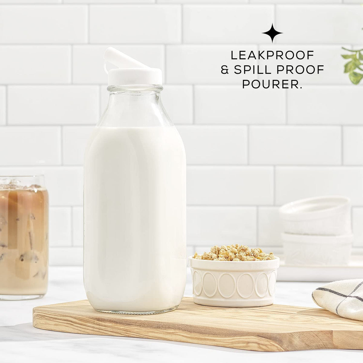 Dishwasher-safe glass bottle simplifies cleaning after use.