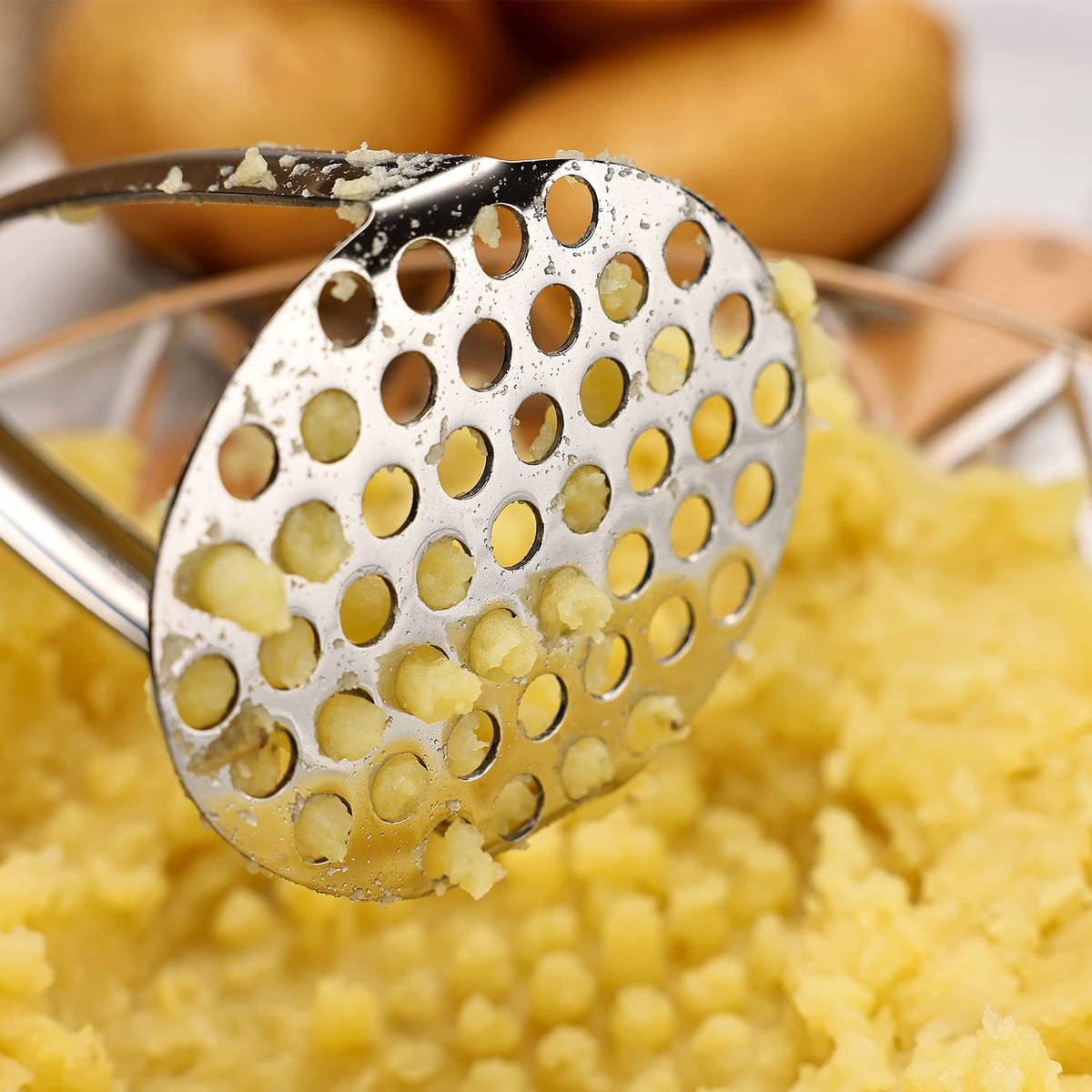 Joyoldelf non-slip-handle masher provides secure grip during mashing