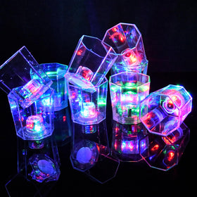 JTWKING clear acrylic durable shot cups for lively gatherings.