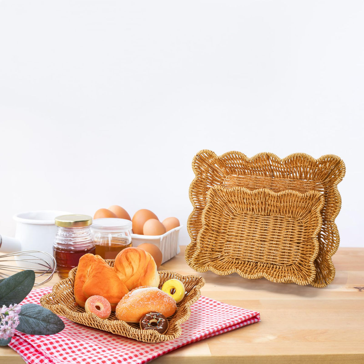 Jucoan imitation rattan design basket with flower waves for rustic presentation.