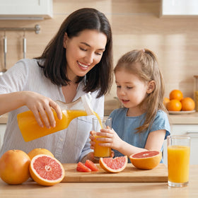 Jucoan stylish carafe setup for outdoor brunch or picnic.