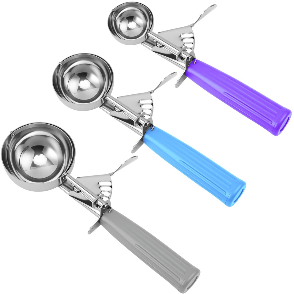 JUNADAEL J four-ounce ice cream scoop in action for smooth serving
