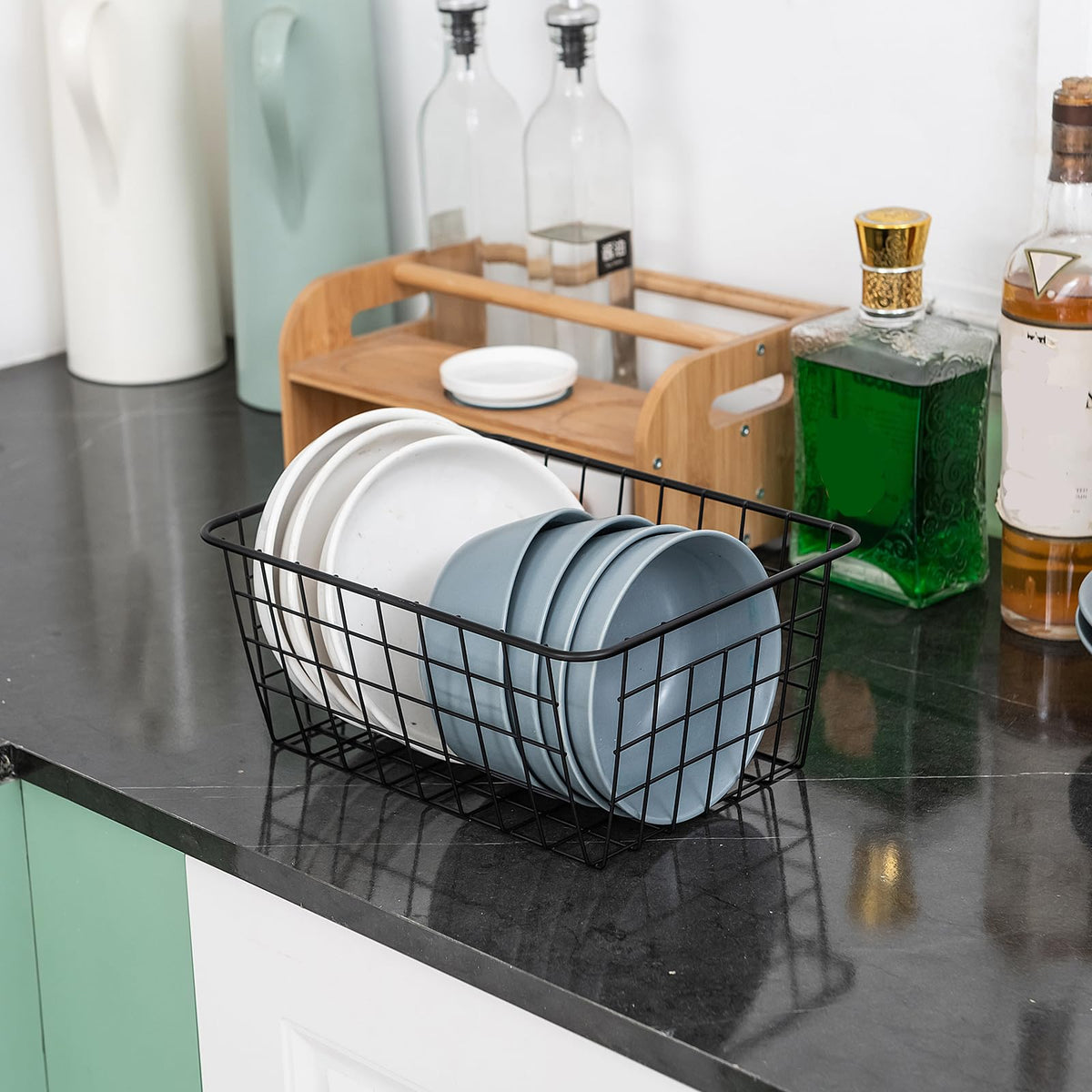 JUNCHU CHERRY compact basket adapts to wardrobes and shelves for tidy corners.