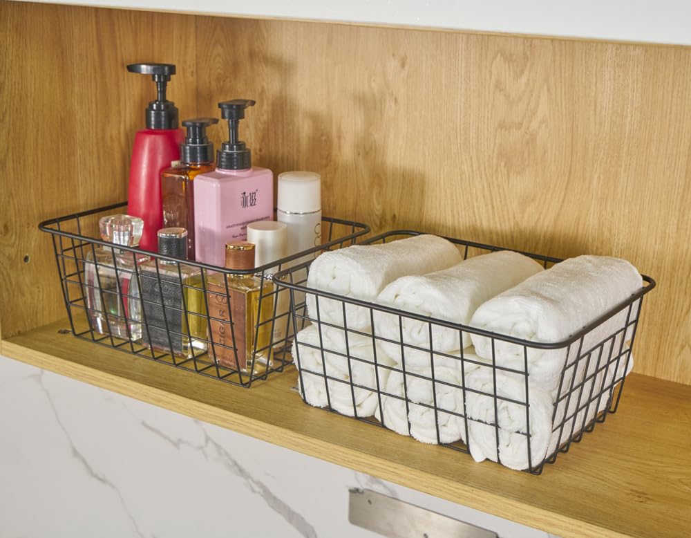 JUNCHU CHERRY toy-storage wire basket helps tidy kids' playroom