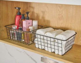 JUNCHU CHERRY toy-storage wire basket helps tidy kids' playroom