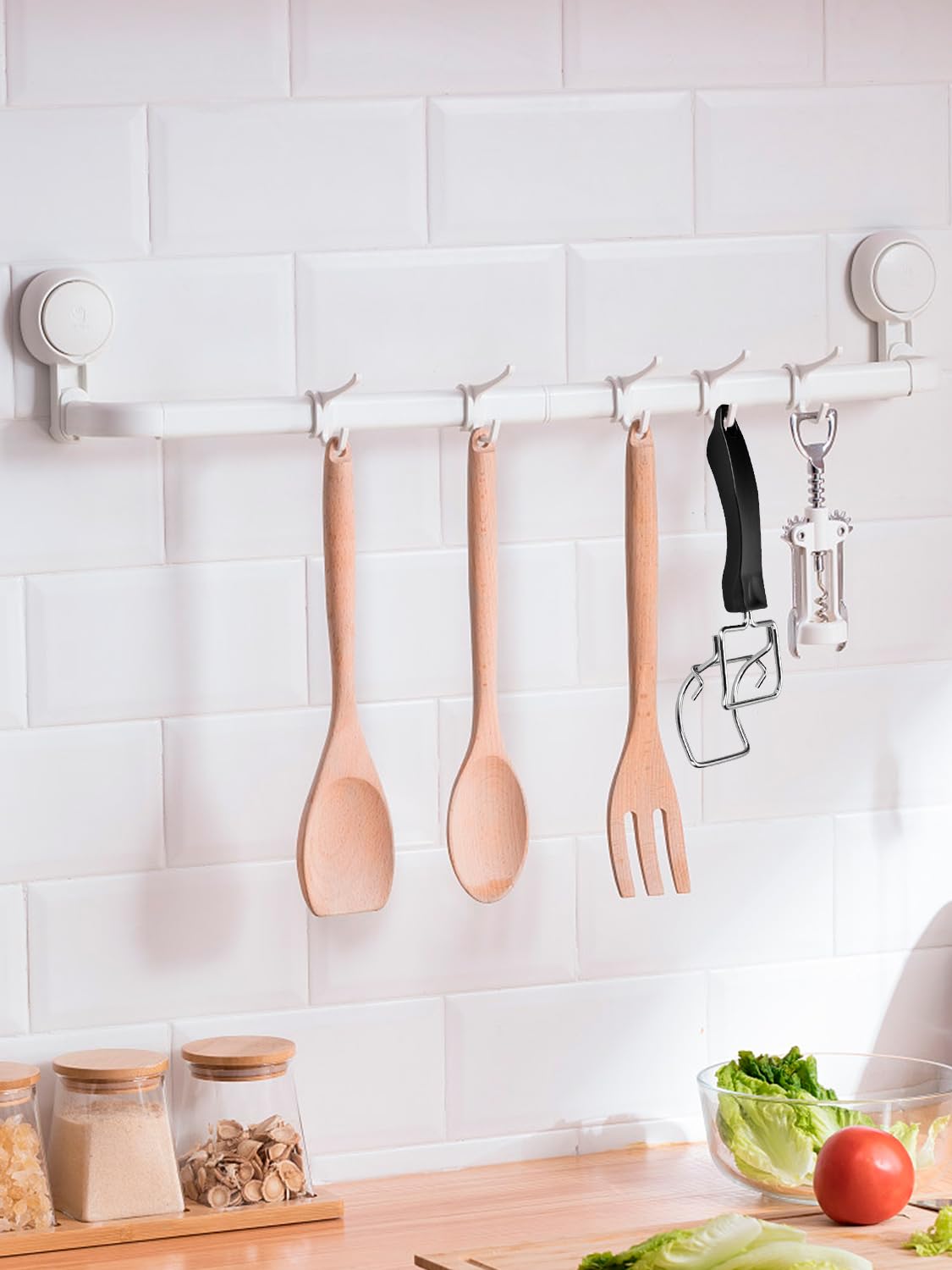 JUNTIANZE oven clip keeps cookware organized and accessible.