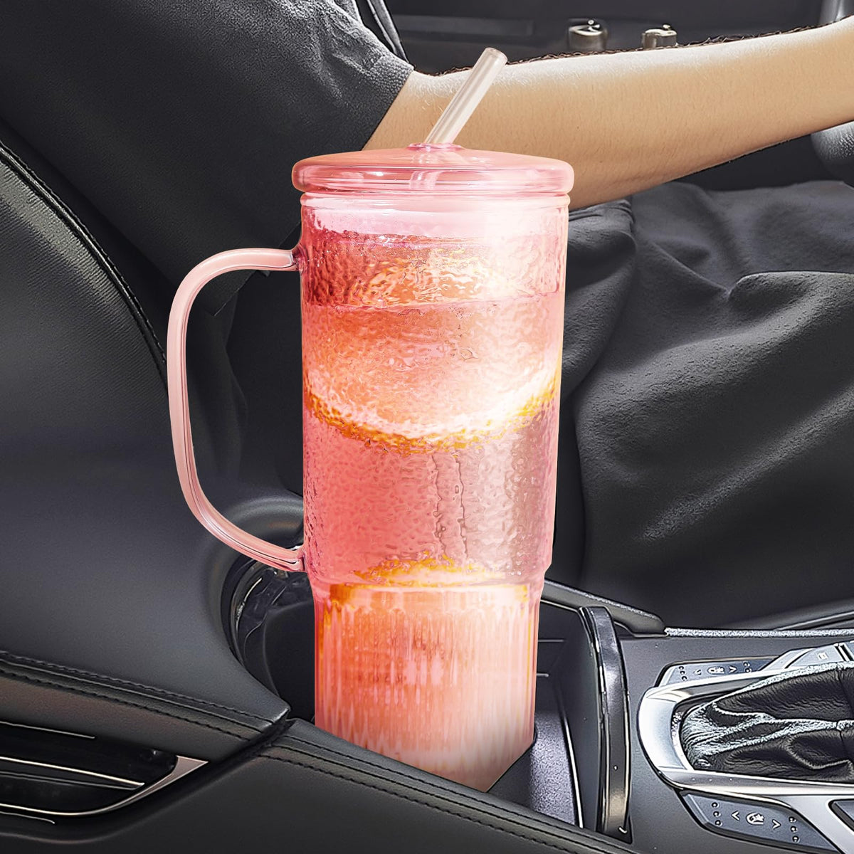 JunVpic ergonomic handle offers a comfortable grip for hot or cold drinks