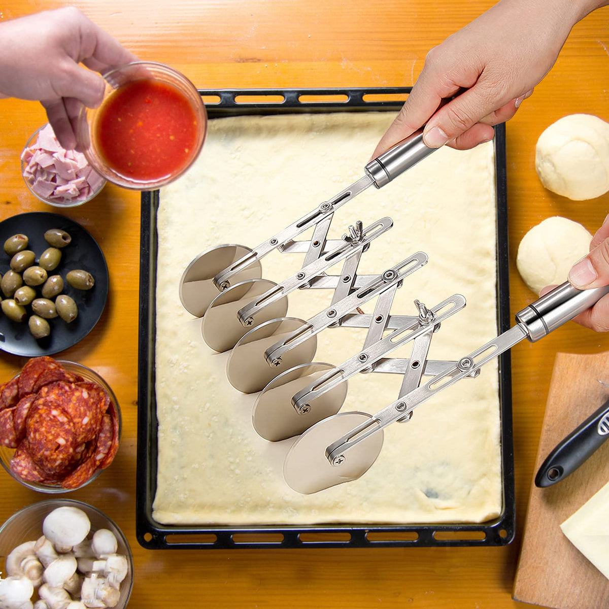 Juome ergonomic handle cutter offering comfortable grip during baking