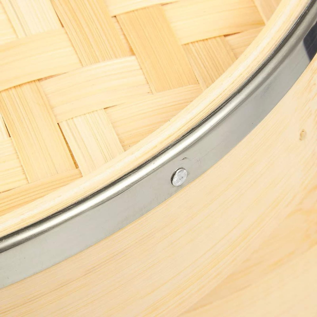 Juvale beige-steamer-basket complements kitchen decor and easy-hand-wash care.