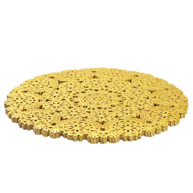 Juvale gold doilies framing a formal dinner presentation.