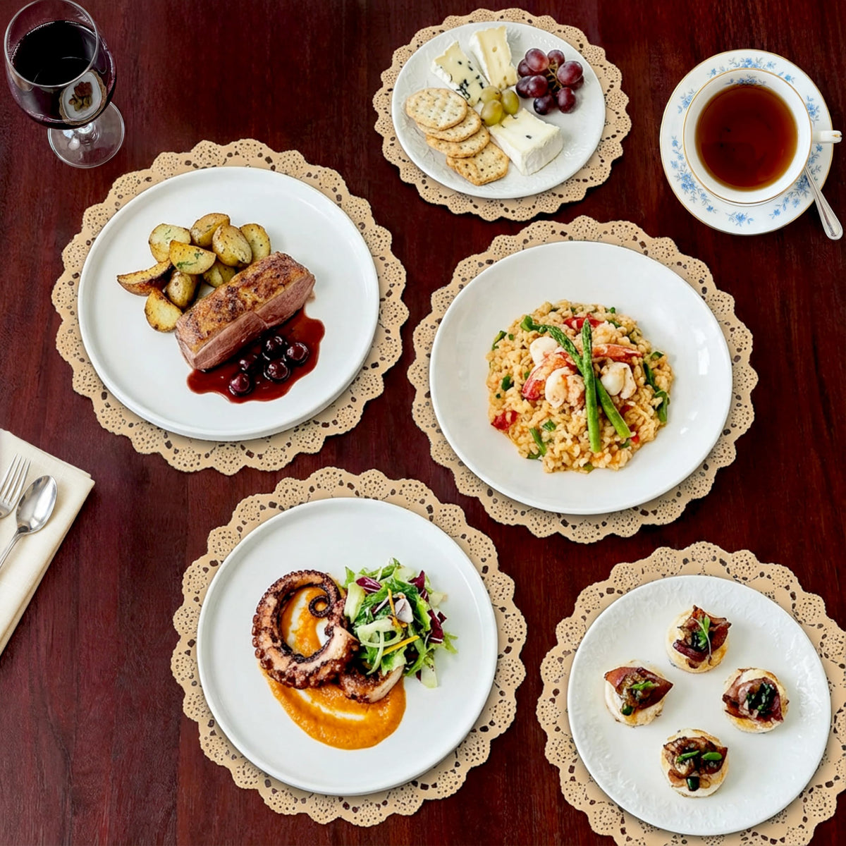 Juvale 250-pack placemats deliver ample supply for large gatherings