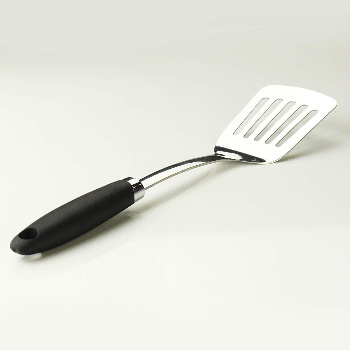 JXWING ergonomic non-slip handle spatula provides a secure grip during cooking.