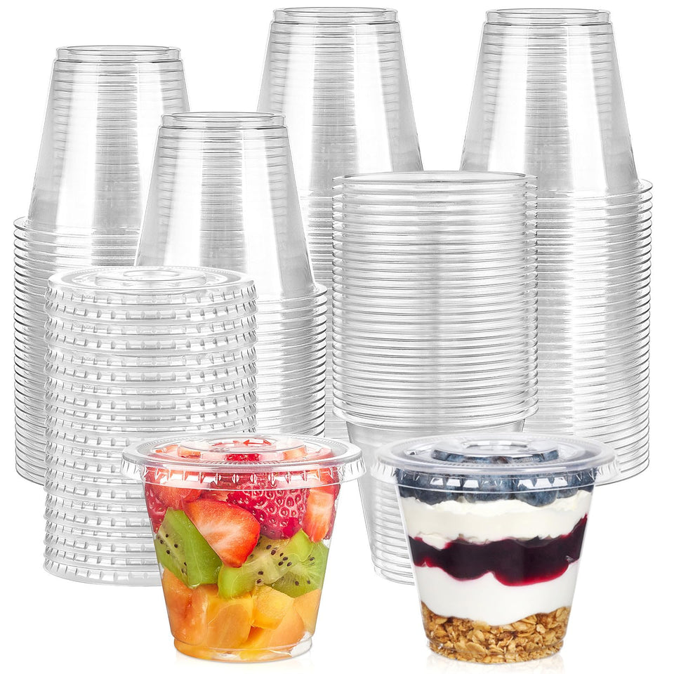 Jycnolm 9oz clear cup with lid front view for mess-free serving.