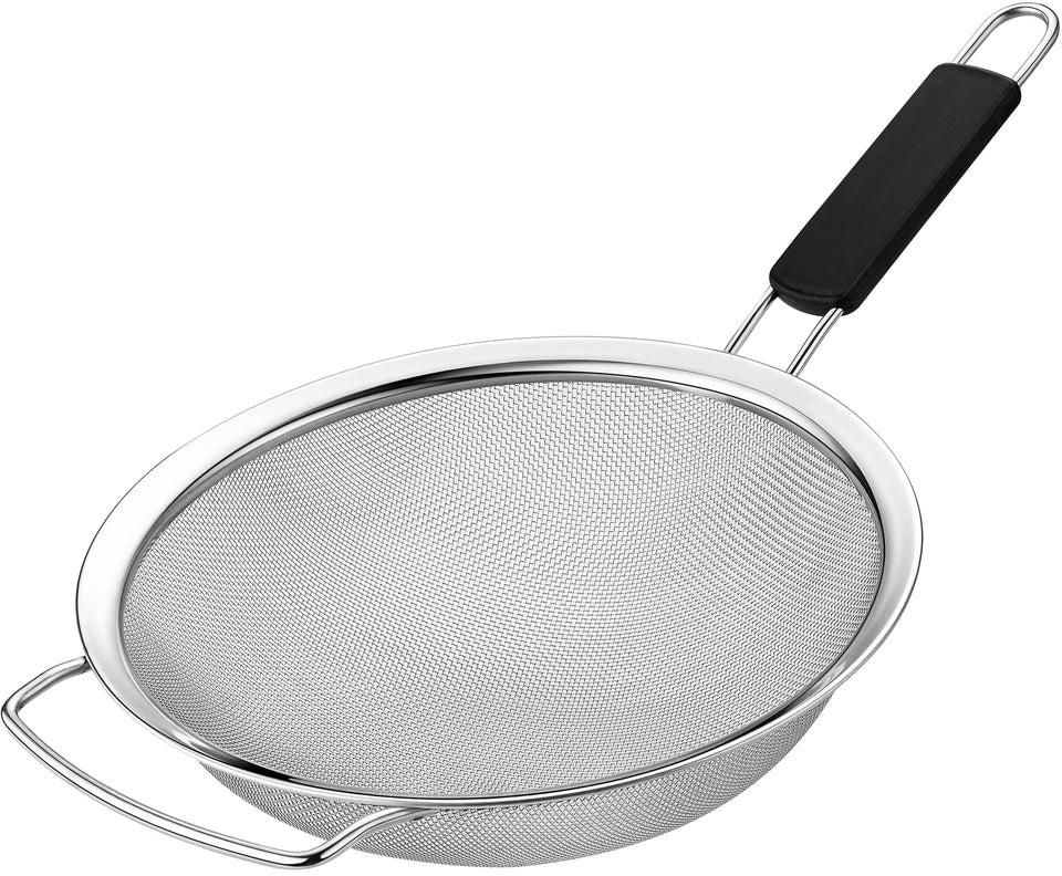 KAFOOR 9-inch fine mesh strainer ready for pasta rinse tasks with a clear view of the mesh.