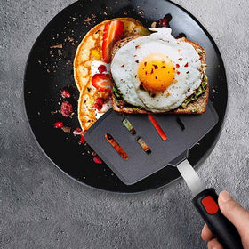 KAKAMINA dishwasher-safe spatula set makes cleanup quick.