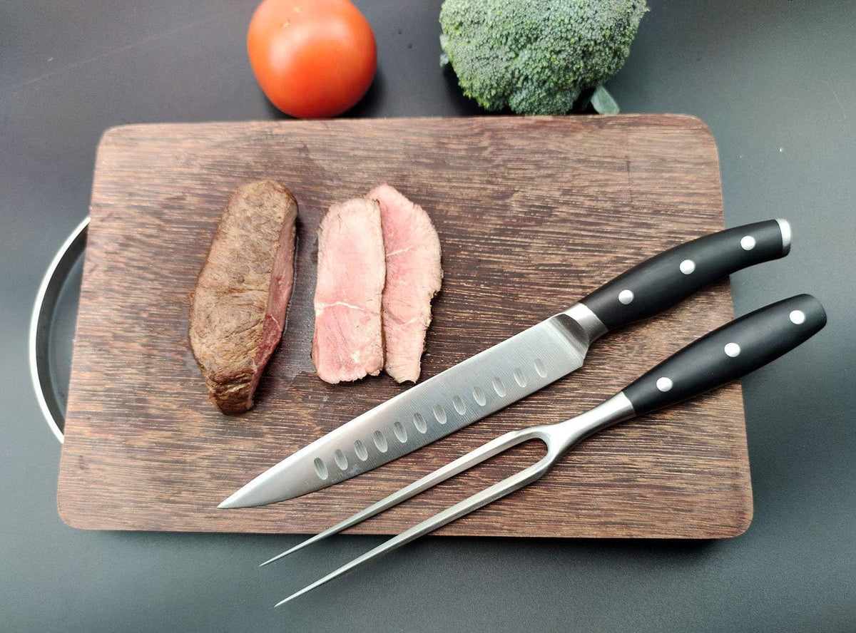 Kakamono kitchen tool storage keeps your carving set organized.