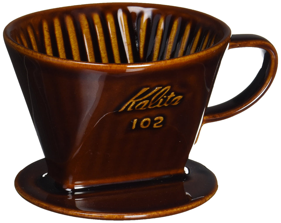 Kalita Style 102 brown dripper, pour-over setup for balanced extraction.