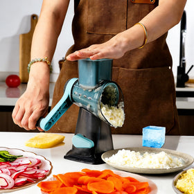 KalraMay detachable parts enable easy cleaning after use.