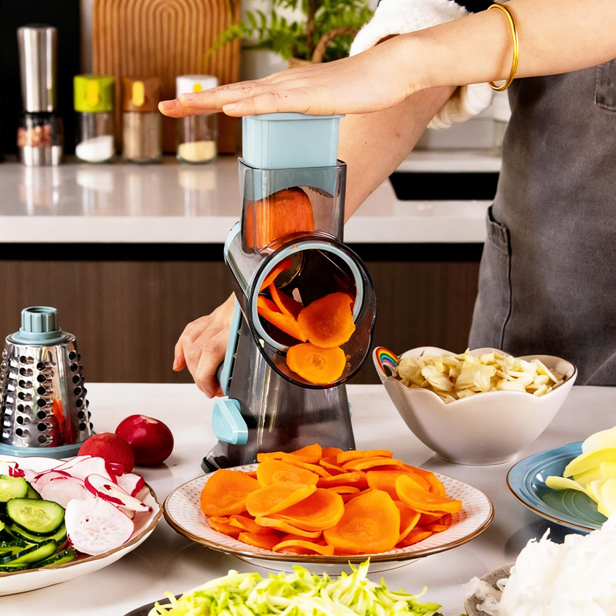 KalraMay compact blue grater fits small kitchens for quick prep.