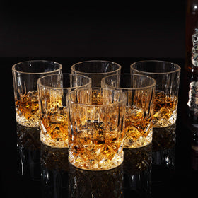 KANARS crystal diamond-cut bottom showcases premium craftsmanship