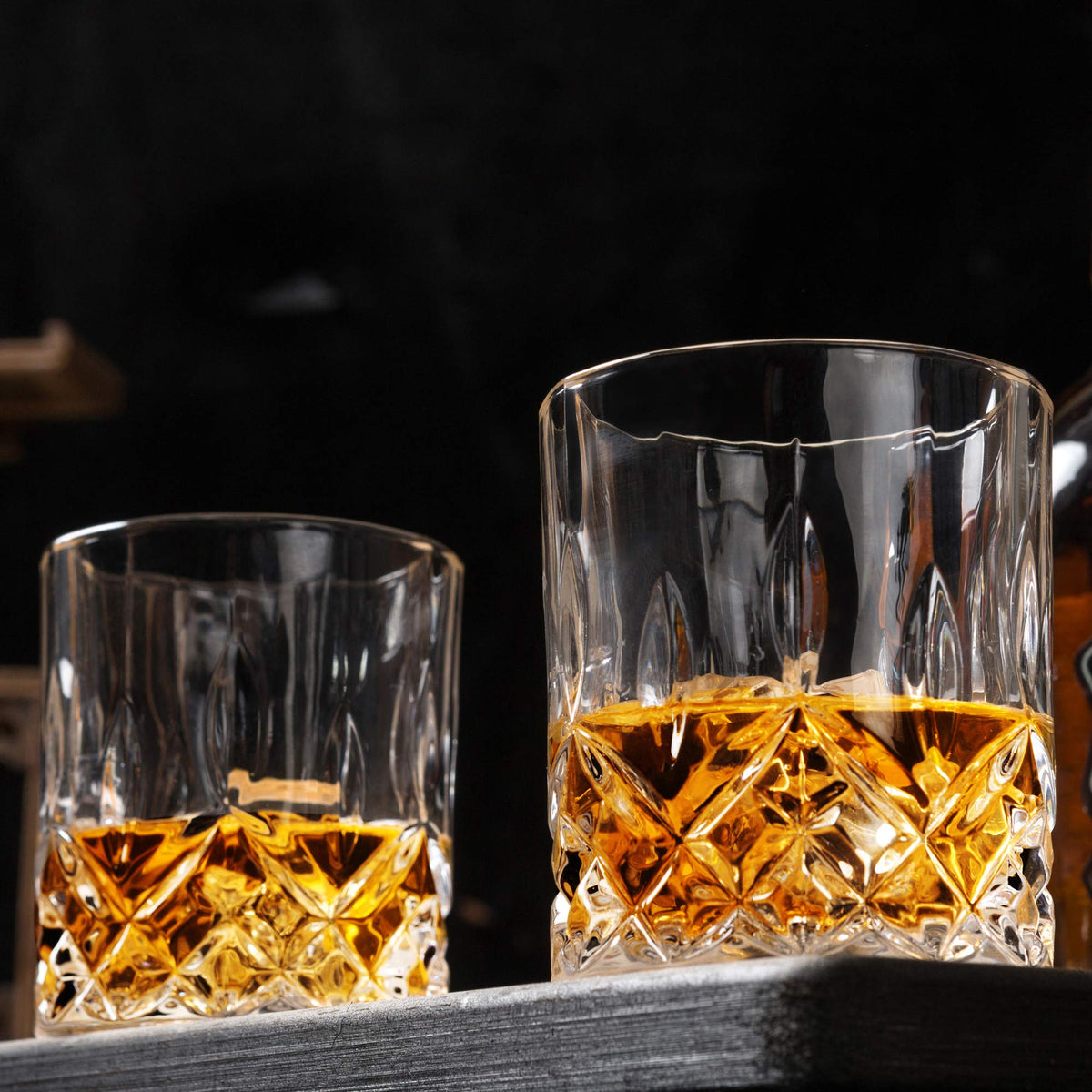 KANARS gift box presents a luxury whiskey glass set