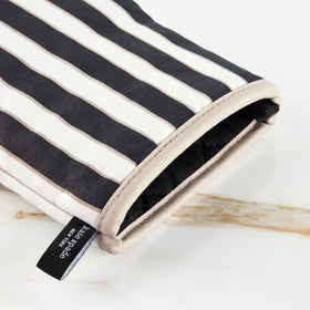 kate spade new york botanical stripe mitts use printed pigment and silicone for grip.