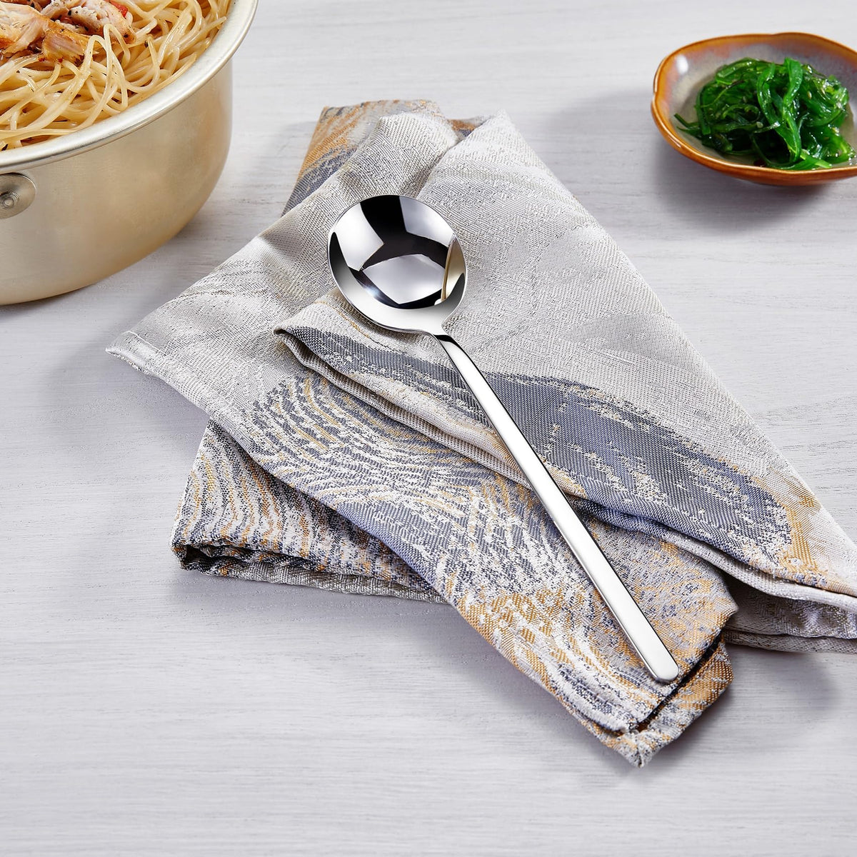 KEAWELL deep-bowl design keeps broth neatly contained on the table.