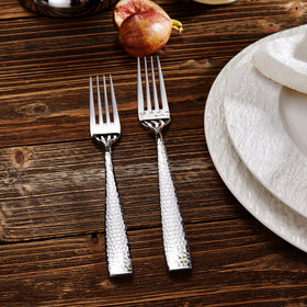 KEAWELL mirror-finish fork close-up captures high-gloss shine on each tine.