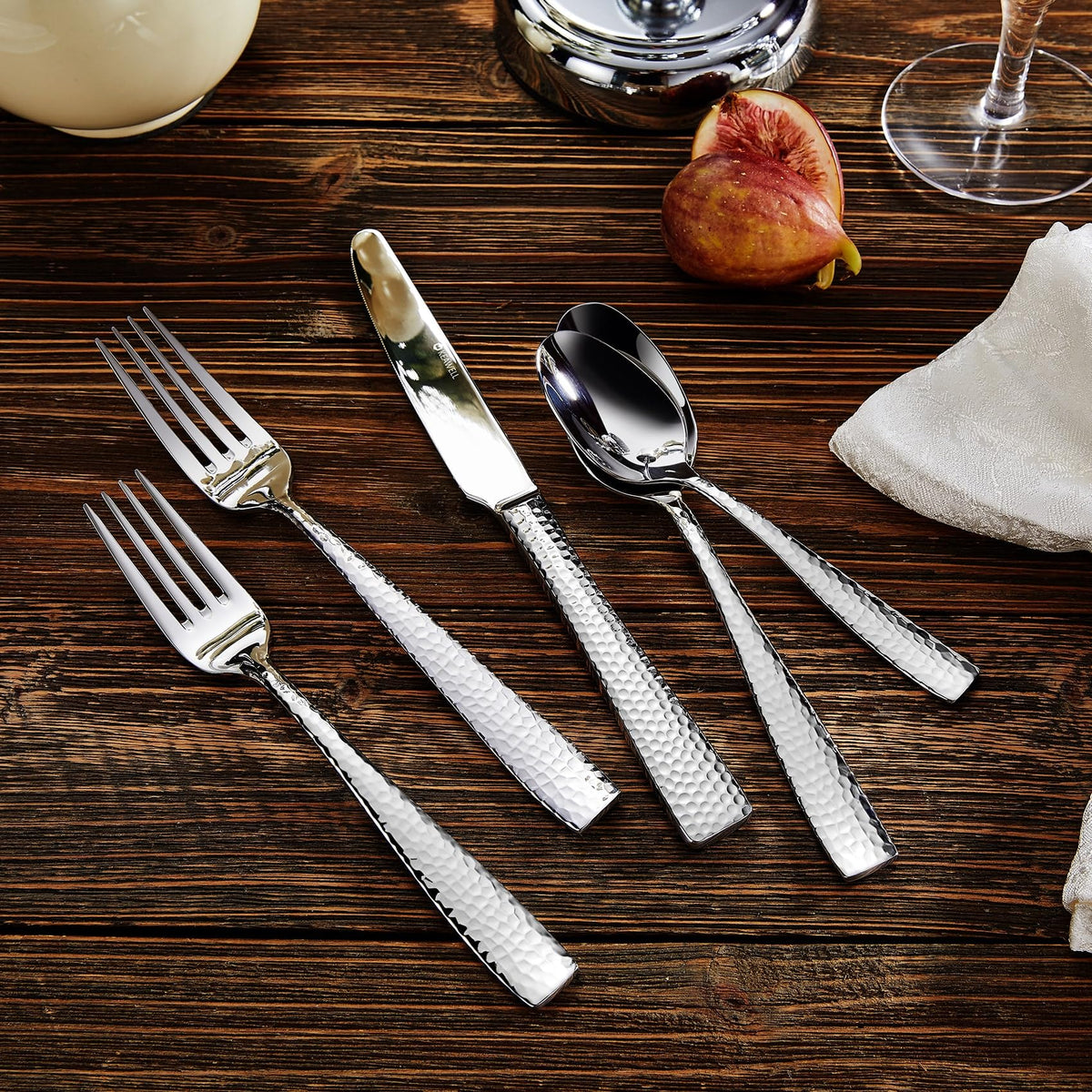 Keawell Louis hammered silverware 20-piece squared-edge detail highlighting modern design