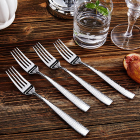 KEAWELL squared-edge dinner fork highlights modern style and comfortable handling.