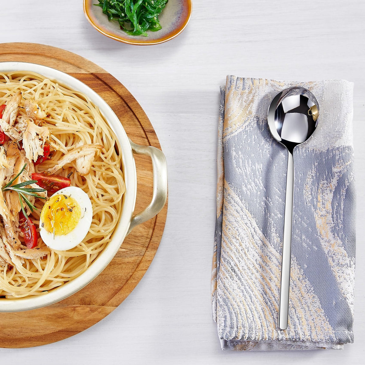 KEAWELL traditional Korean design adds elegance to meals.
