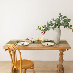Keketoarrange linen-blend table runner with macrame edges for breathable elegance