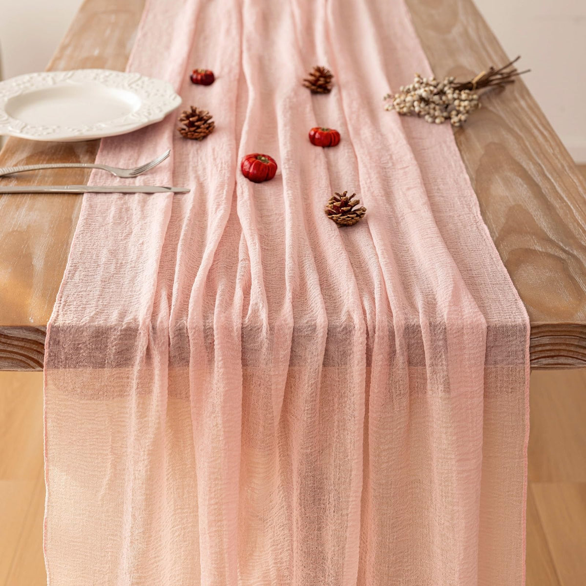Keketoarrange pink Mothers Day gauze texture adds romantic ambiance to tables
