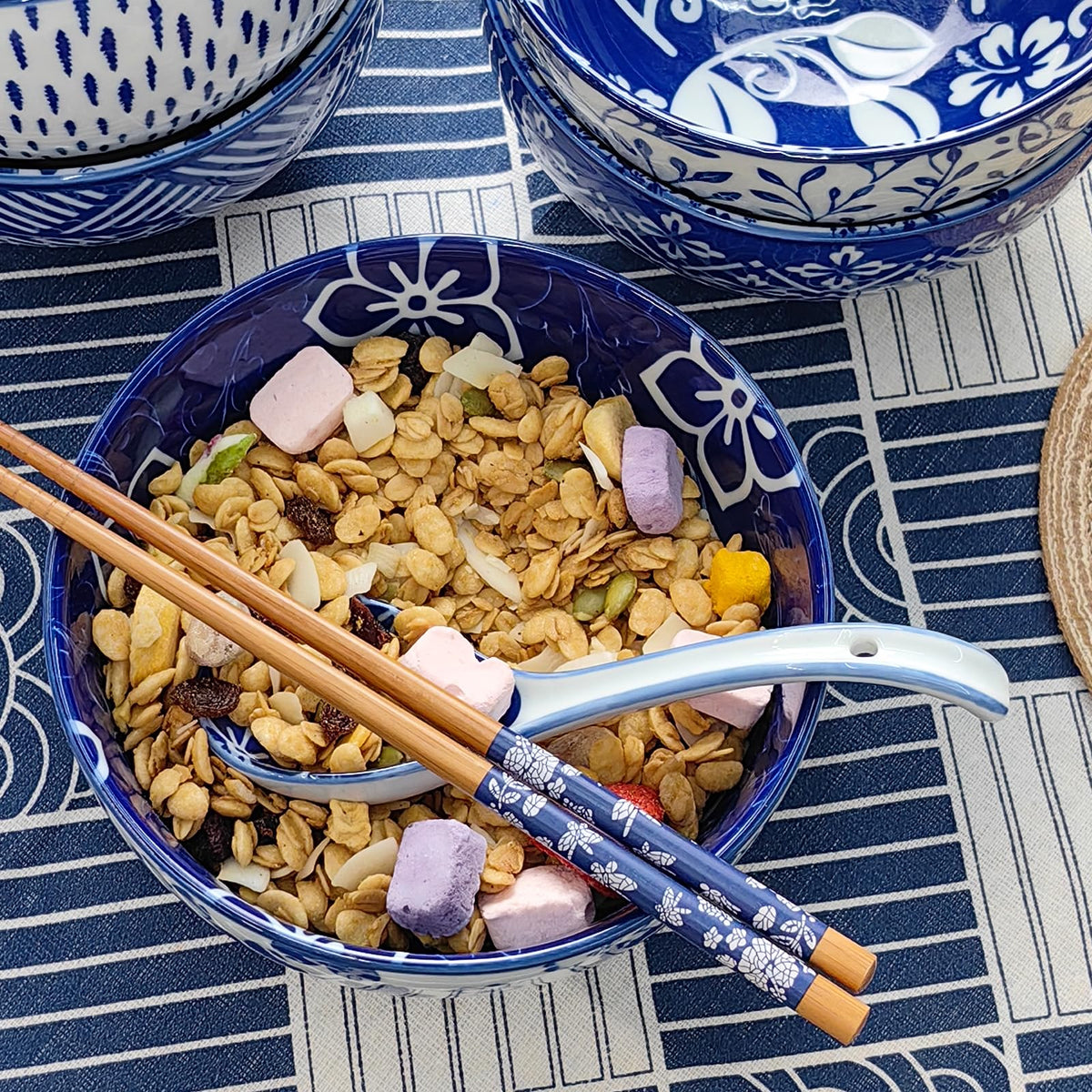 KeQiu bowl demonstrates microwave and dishwasher safe features for quick meals