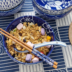 KeQiu bowl demonstrates microwave and dishwasher safe features for quick meals
