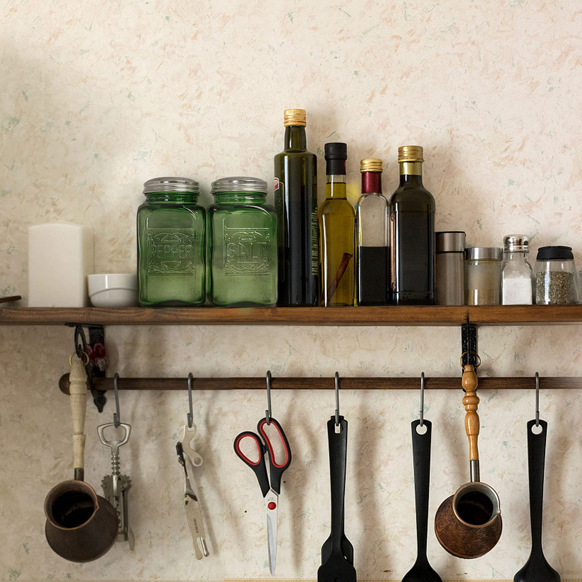 Kerixi green glass shakers, easy-fill design speeds daily cooking prep.
