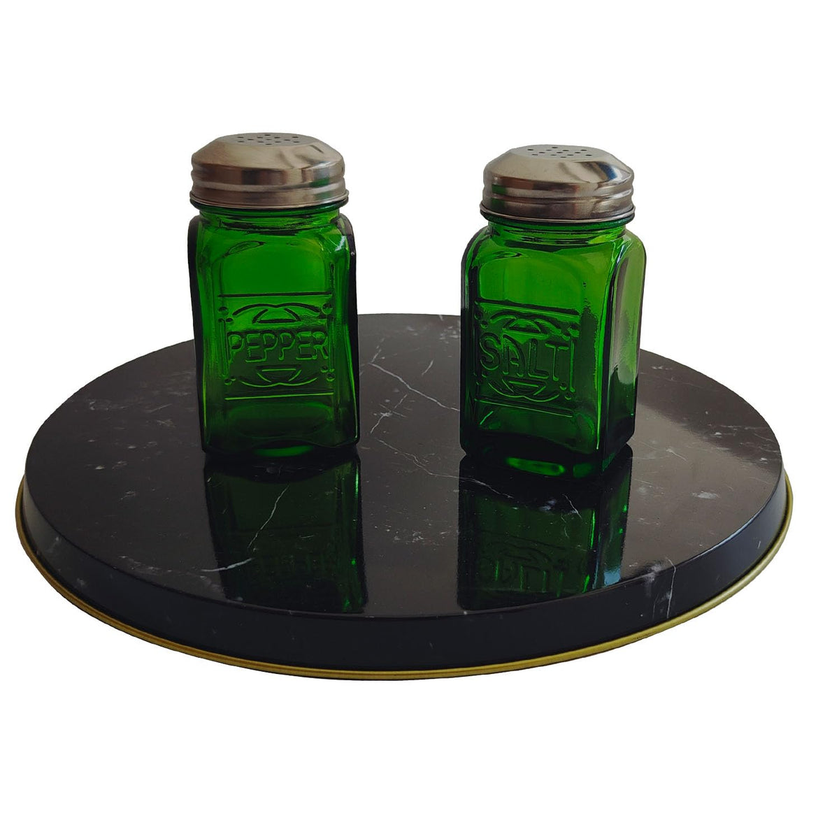 Kerixi nostalgic kitchen shakers in green glass, sturdy with classic charm.