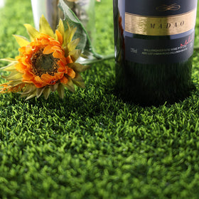 Kesfey grass table runner cut-to-shape flexibility for custom layouts