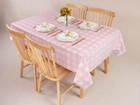 Kesfey spill-proof tablecover protecting the table from spills