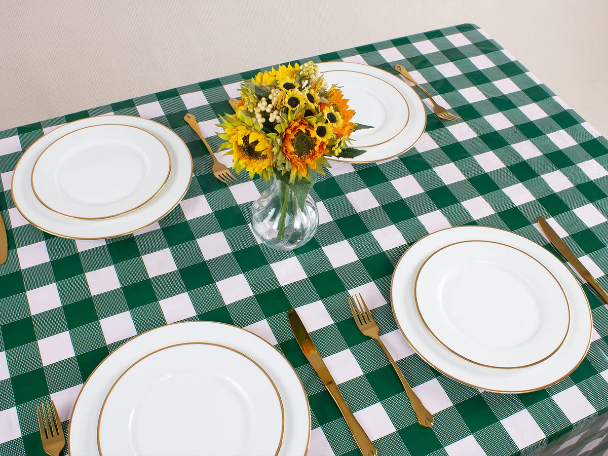 Kesfey retro dinner table cloth adds vintage vibe to family meals.