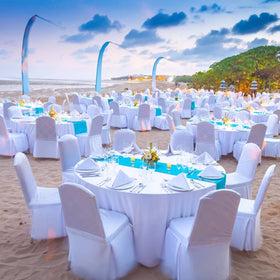 Kesfey round white tablecloth on banquet setup for weddings.