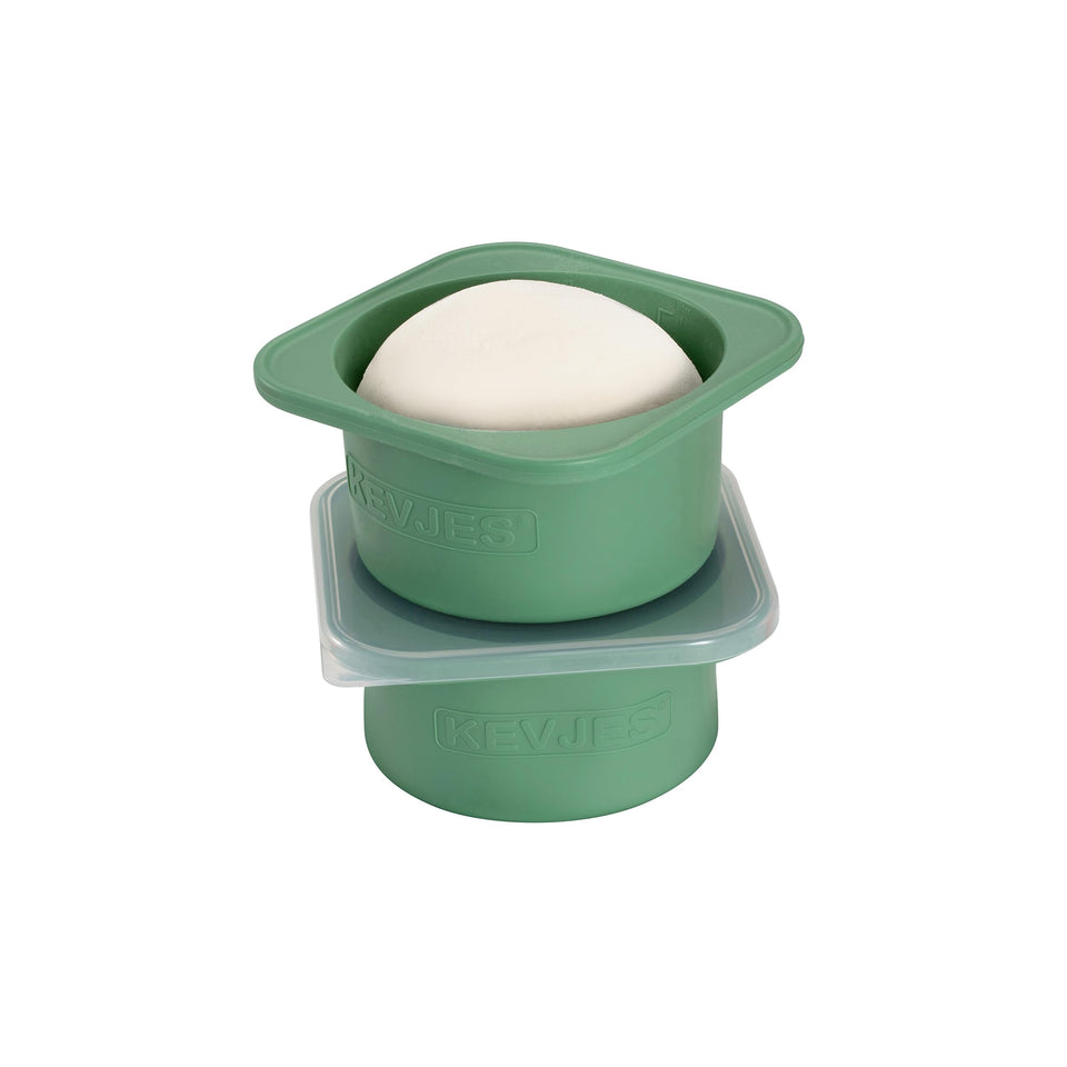 KEVJES 1000ml plus dough-proofing container showing large capacity for big pizzas.