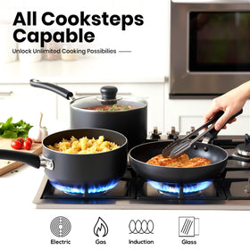 KICHLY 16cm saucepan with lid for simmered sauces.