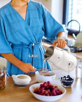 KIDISLE nut milk maker keep-warm display showing a two-hour temperature hold