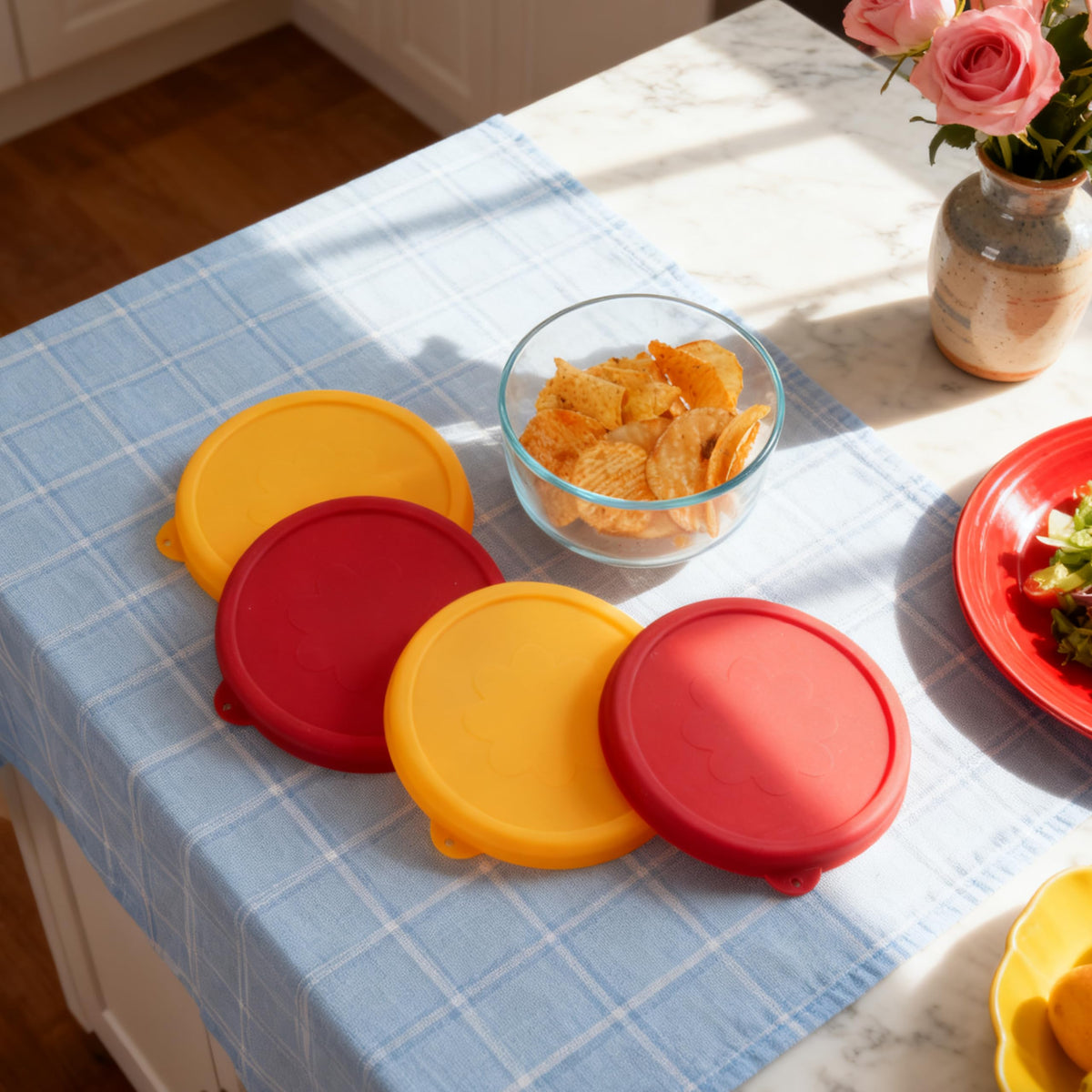 Kiicii food-grade silicone lid maintains freshness without warping.