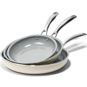 Kikcoin 8-inch non-stick frying pan with ceramic coating for effortless cooking and easy cleanup.