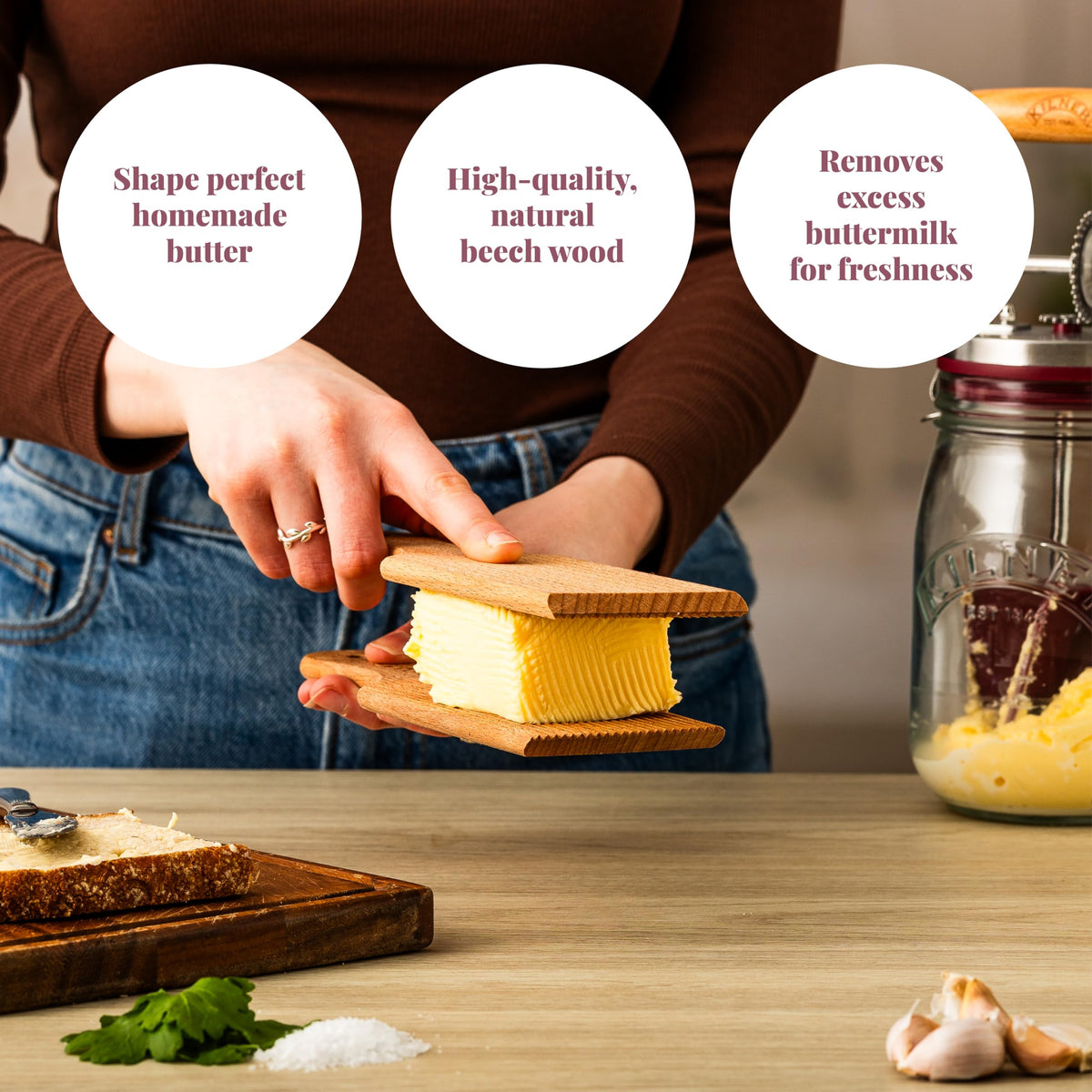 Kilner two-pack beechwood paddles ready for versatile kitchen tasks.